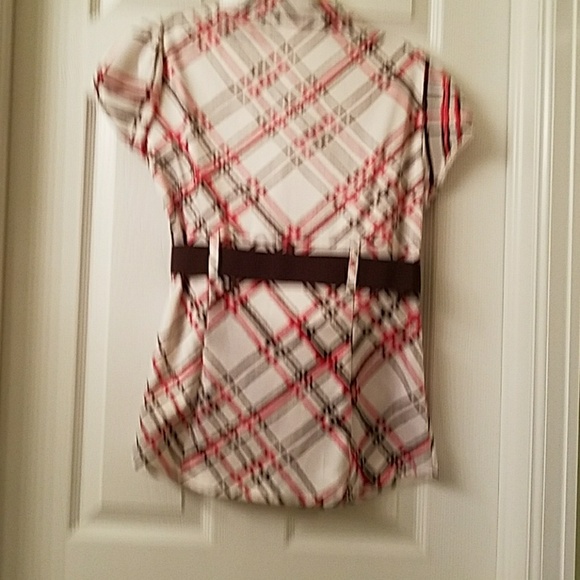 Short sleeved blouse with belt - Picture 5 of 6